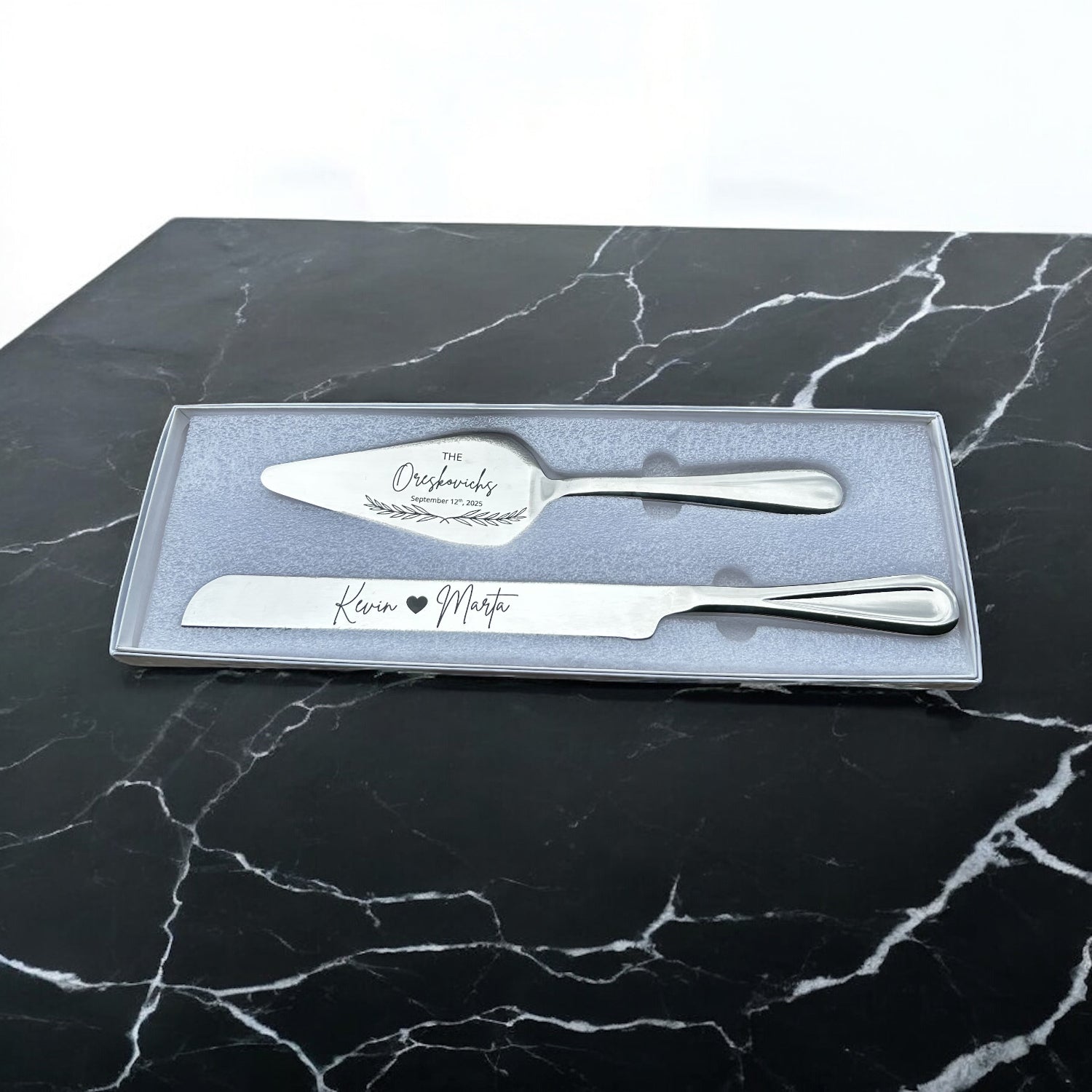 Custom Engraved Cake Cutter Set